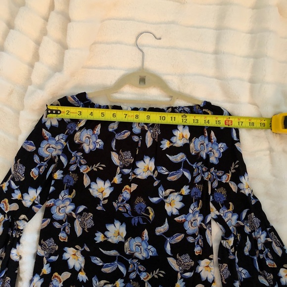 WHBM Blue Floral Top XXS - Picture 4 of 6